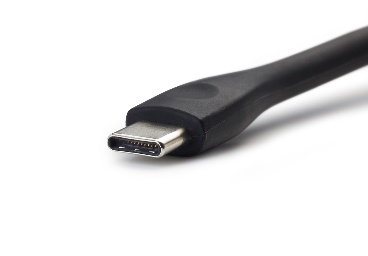 Кнопка USB-C для беспроводной системы ClickShare / R9861500D01C -Вид_2 Кнопка USB-C для беспроводной системы ClickShare / R9861500D01C -Вид_2