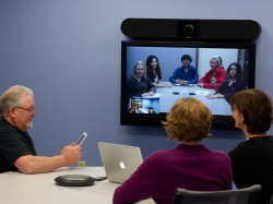 Vaddio представляет коммуникационные решения для видеоконференций с использованием личных ноутбуков и планшетов: GroupSTATION и HuddleSTATION