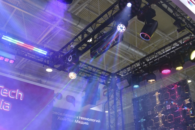 На стенде Hi-Tech Media,участника выставки Light+Audio Tec-2024, фото-28 На стенде Hi-Tech Media,участника выставки Light+Audio Tec-2024, фото-28