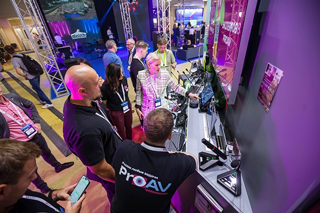На стенде Hi-Tech Media,участника выставки Light+Audio Tec-2024, фото-1e На стенде Hi-Tech Media,участника выставки Light+Audio Tec-2024, фото-1e